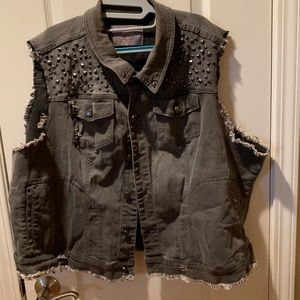 LANE BRYANT VEST BY MELISSA MCCARTHY Seven7